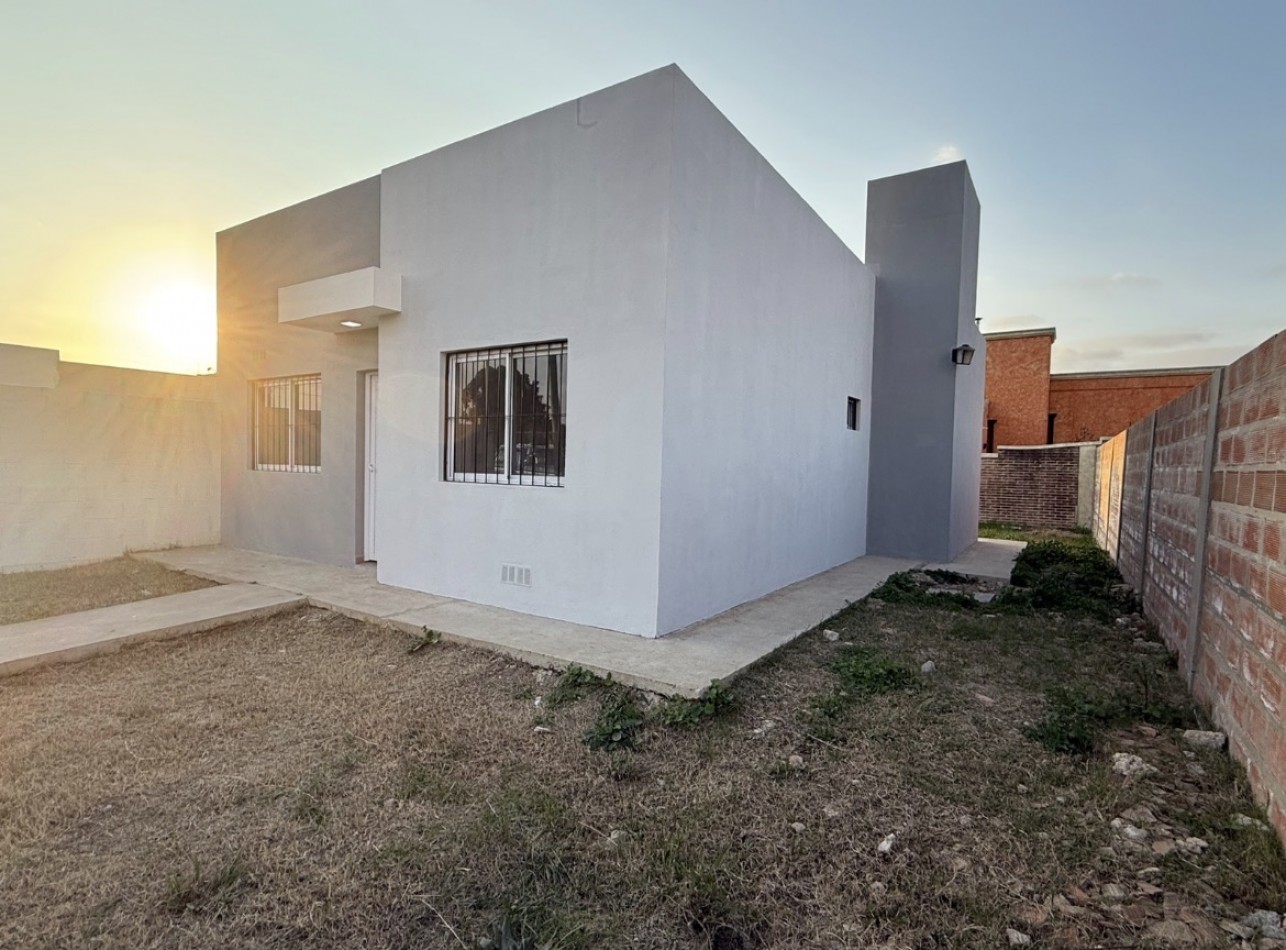 Excelente casa a estrenar