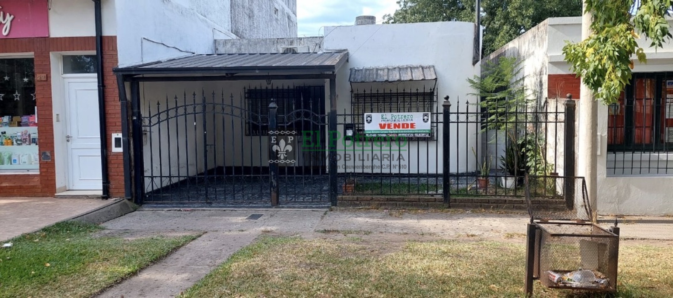 Casa compuesta por 2 viviendas
