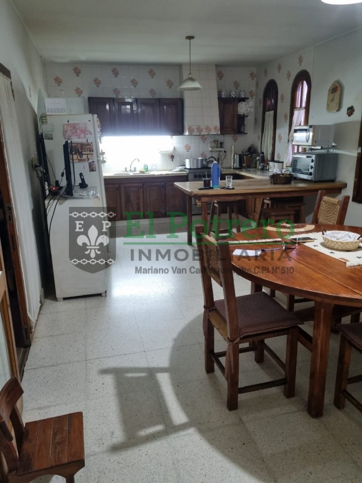 Casa amplia con ubicacion centrica 