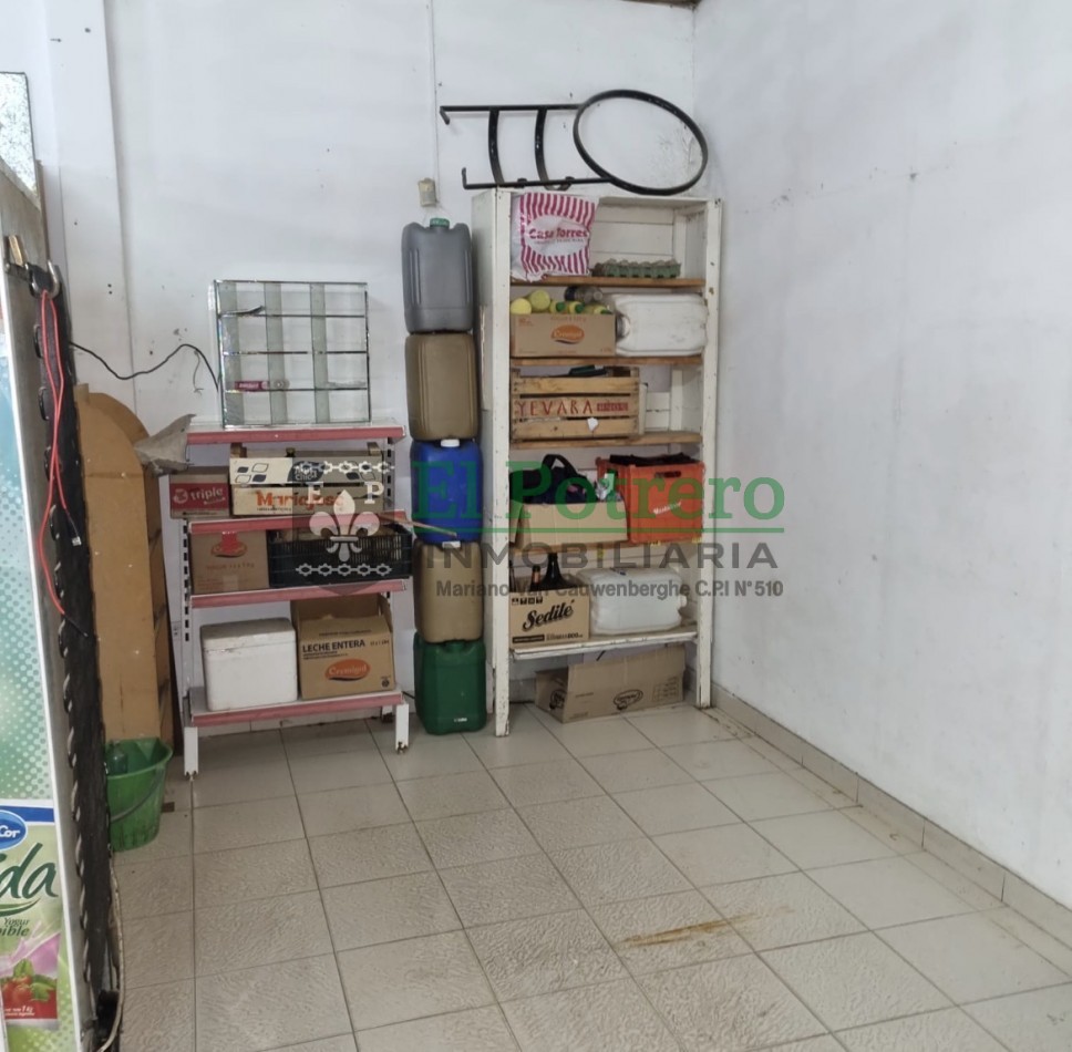 Local sobre asfalto