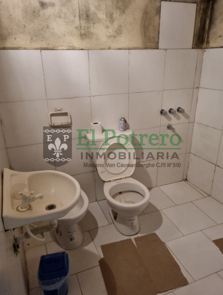 Casa y galpon 