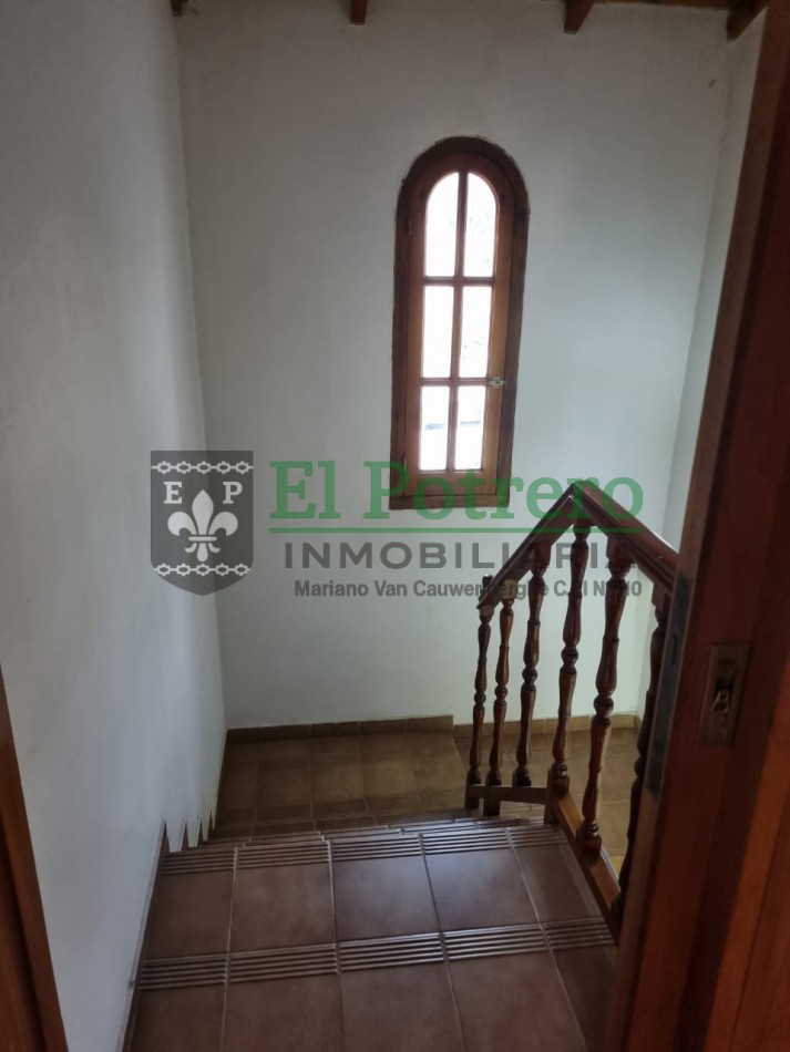 Casa amplia con ubicacion centrica 