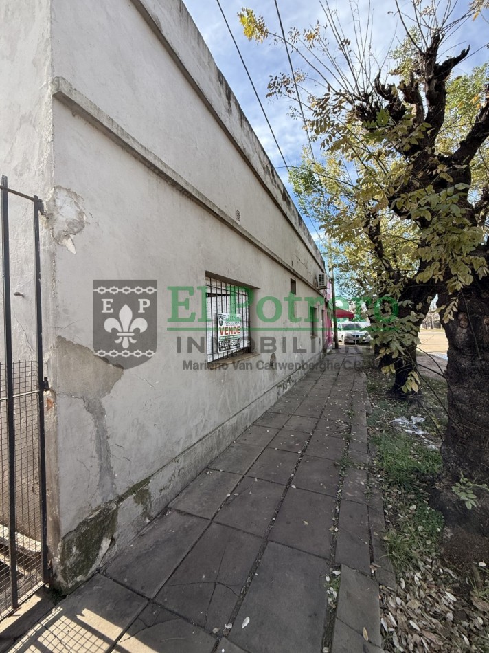 EN VENTA LOCAL + CASA