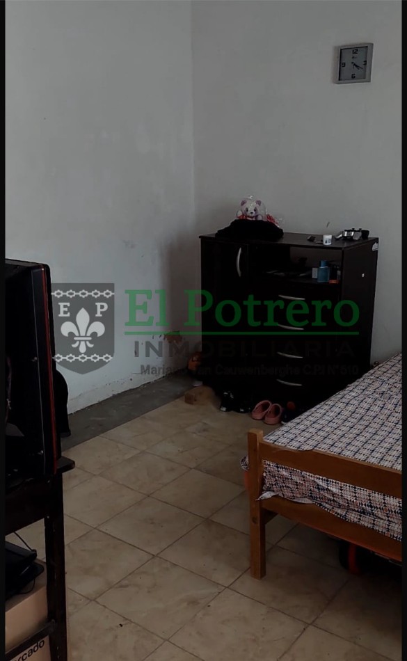 Casa compuesta por 2 viviendas