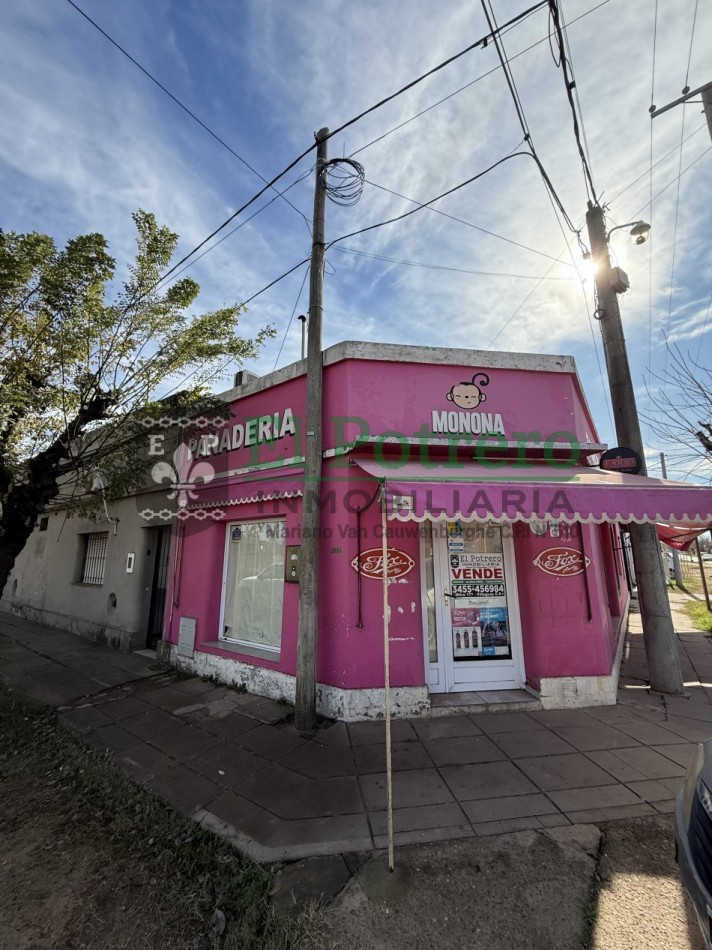 EN VENTA LOCAL + CASA