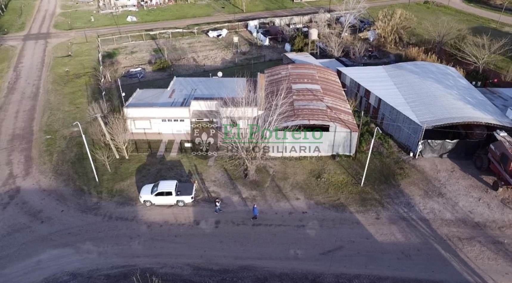 Casa + galpon + departamento en San Marcial 