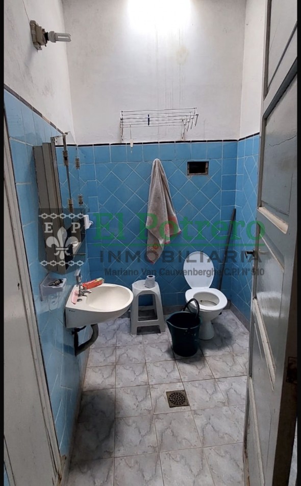 Casa compuesta por 2 viviendas