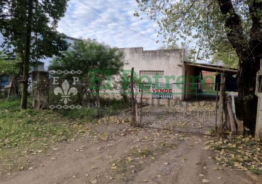 Casa y galpon 